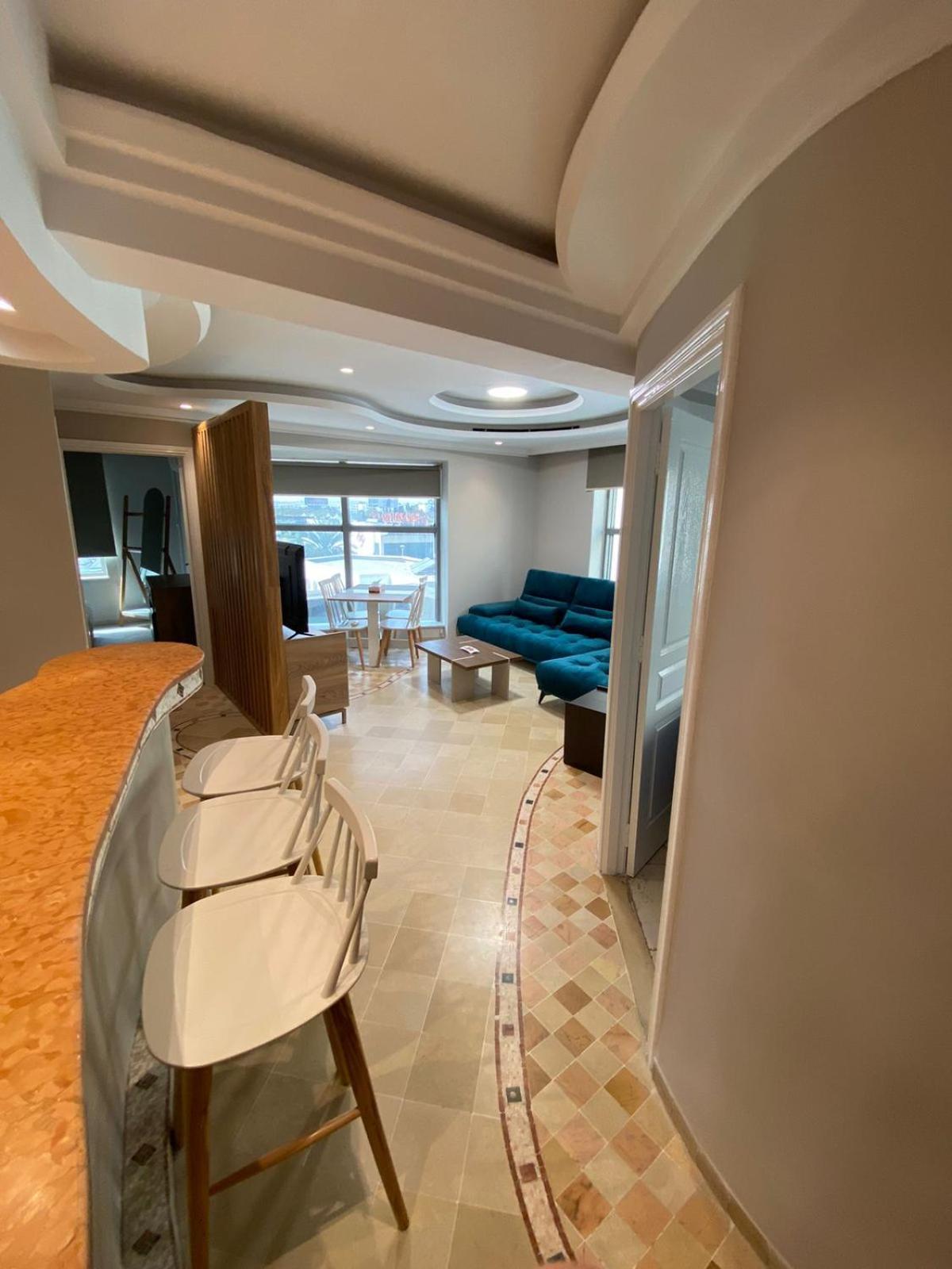 Crescent Of The Luxury Appartement